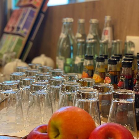 באד נוישטאדט אן דר סאאלה Schlosshotel Bad Neustadt מראה חיצוני תמונה