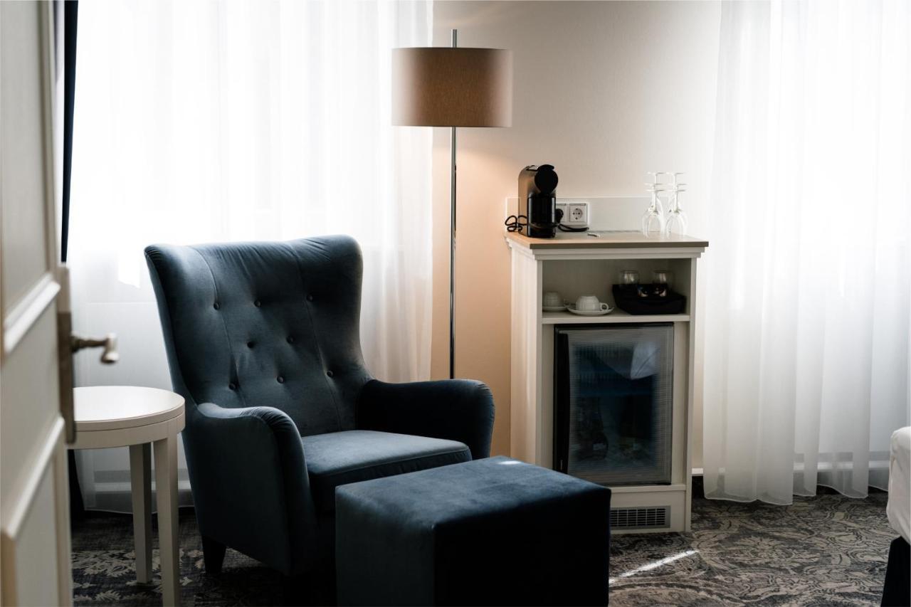 באד נוישטאדט אן דר סאאלה Schlosshotel Bad Neustadt מראה חיצוני תמונה