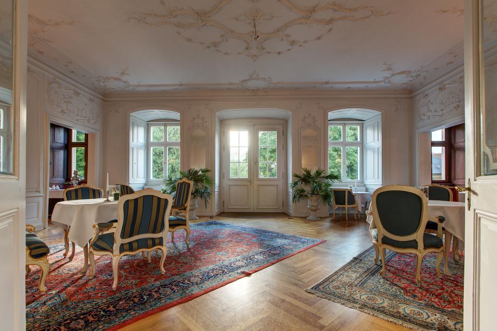 באד נוישטאדט אן דר סאאלה Schlosshotel Bad Neustadt מראה חיצוני תמונה