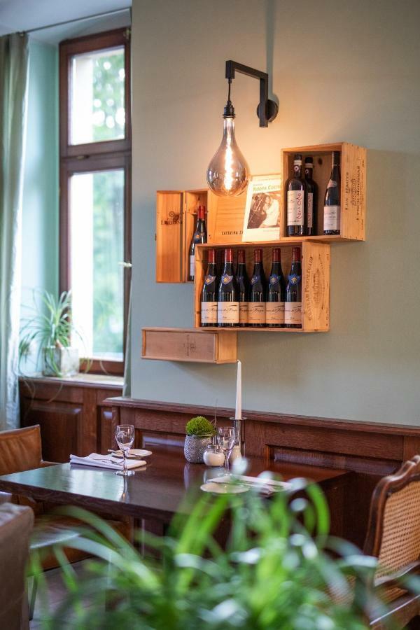 באד נוישטאדט אן דר סאאלה Schlosshotel Bad Neustadt מראה חיצוני תמונה