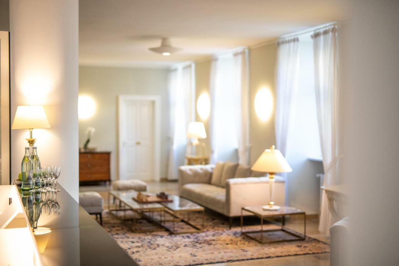 באד נוישטאדט אן דר סאאלה Schlosshotel Bad Neustadt מראה חיצוני תמונה